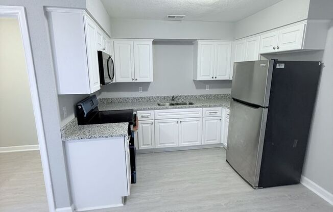 315-317 Roselynn Lane