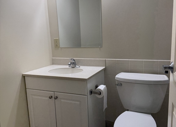 2 beds, 2 baths, 928 sqft, $2,895, Unit 103