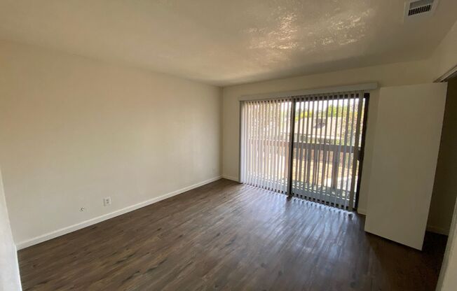 2 beds, 1 bath, $1,450