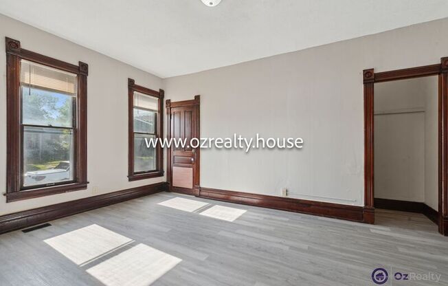 1303 WESTERN AVE