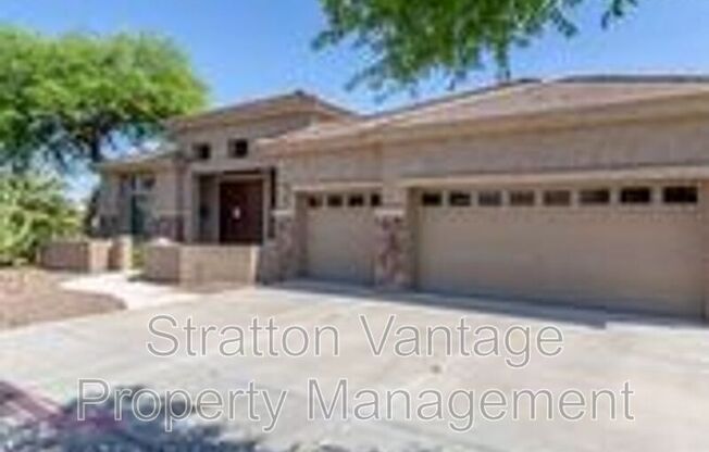 269 W KINGBIRD DR