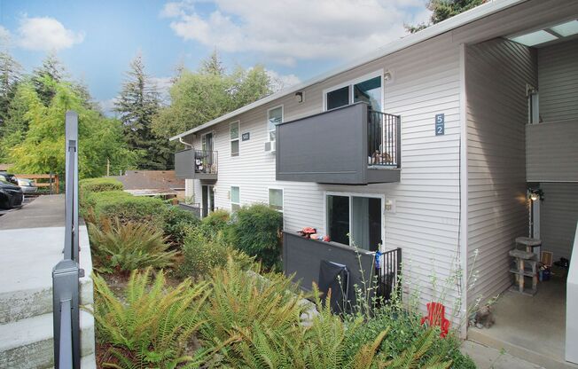 McKenzie Court Apartments