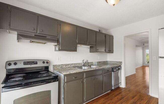 2 beds, 1.5 baths, 957 sqft, $1,497, Unit 1729E