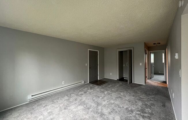 2 beds, 1 bath, 850 sqft, $1,495, Unit 05