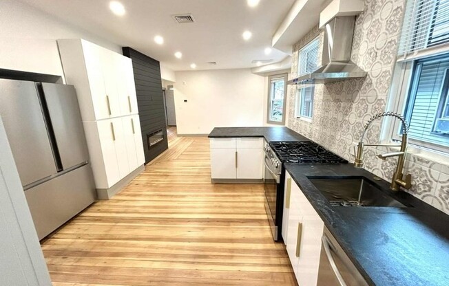 40 CENTRAL RD