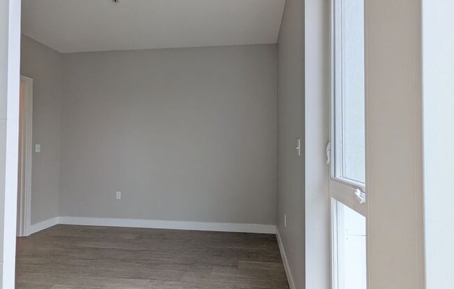 1 bed, 1 bath, 427 sqft, $1,395, Unit 416