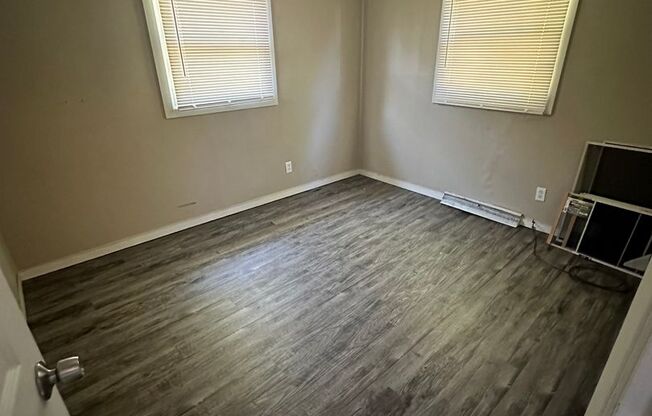 2 Bed Room 1 Bath