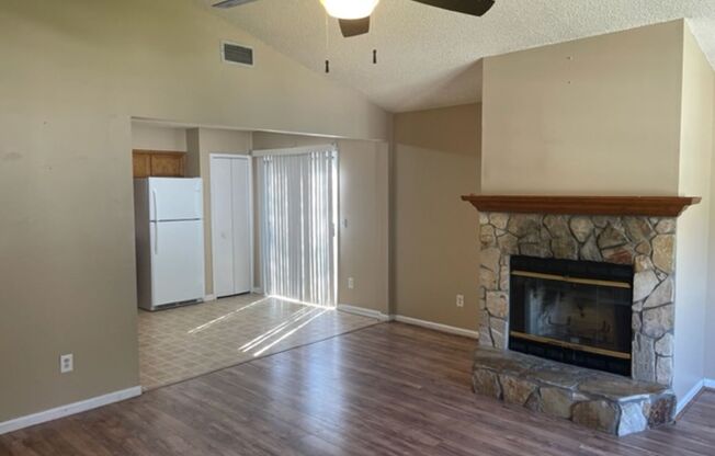 2 beds, 2 baths, $1,550