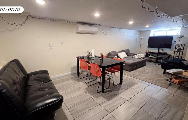 39 34 28 ST