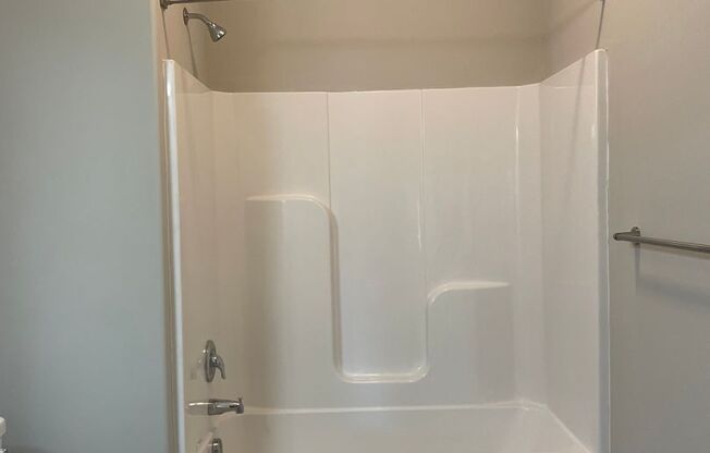 1 bed, 1 bath, 848 sqft, $775, Unit 51