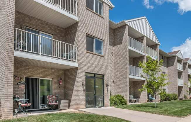 Exterior Alps Park Apartments Building Entrance