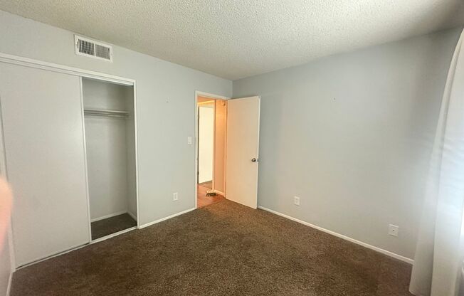 2 beds, 1 bath, $1,700