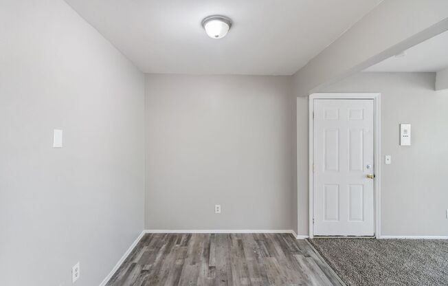 2 beds, 1 bath, 938 sqft, $1,400, Unit 21880 Coolidge - 203