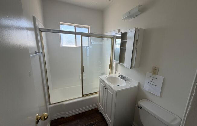 2 beds, 1 bath, 702 sqft, $2,200, Unit 217