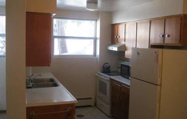 1 bed, 1 bath, 650 sqft, $1,000