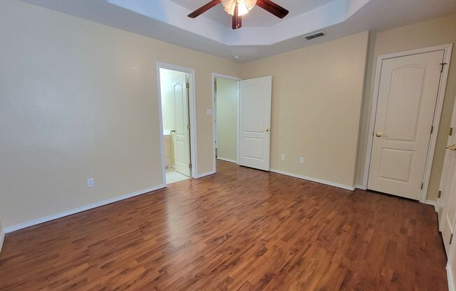 2 beds, 2.5 baths, $875, Unit #7