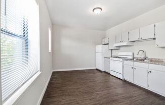 1 bed, 1 bath, $1,665, Unit 5001-305