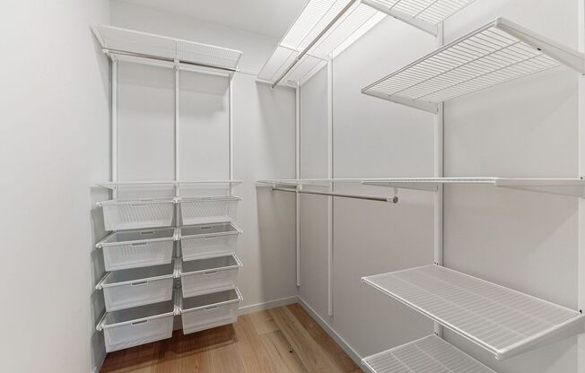 2 beds, 2 baths, $4,250, Unit # 5