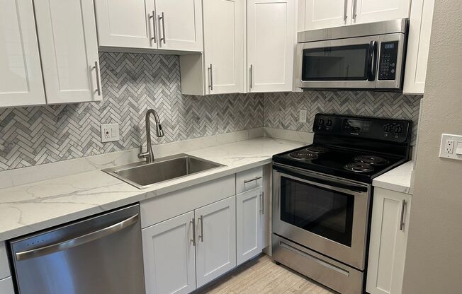 Newly Renovated 1 Bed / 1 Bath Condo for Rent in Mission Valley!