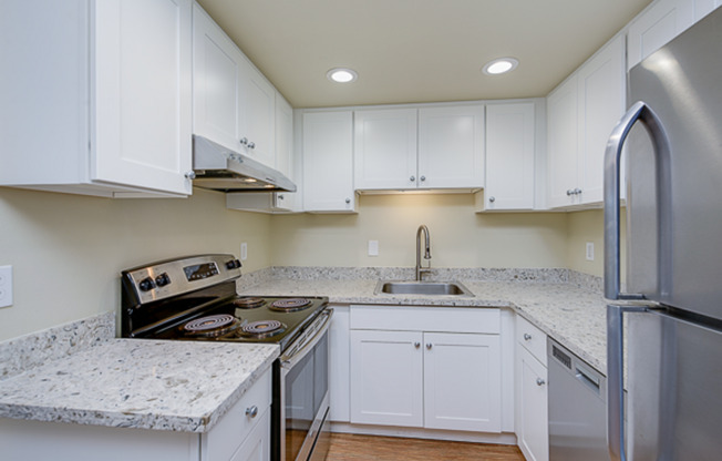 2 beds, 1 bath, 765 sqft, $2,295, Unit 308