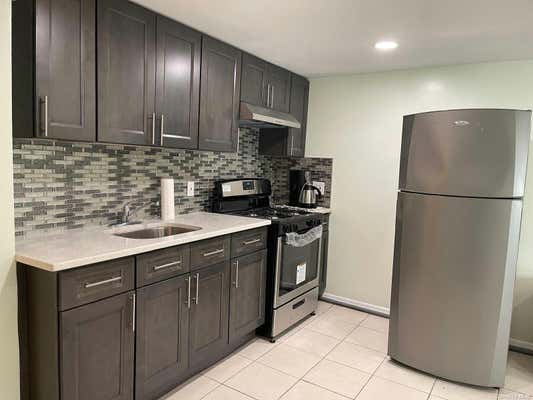 1 bed, 1 bath, $2,200