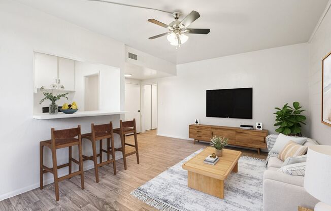 1 bed, 1 bath, 700 sqft, $1,199, Unit H105