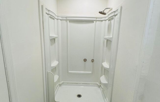 1 bed, 1 bath, 450 sqft, $925, Unit 5