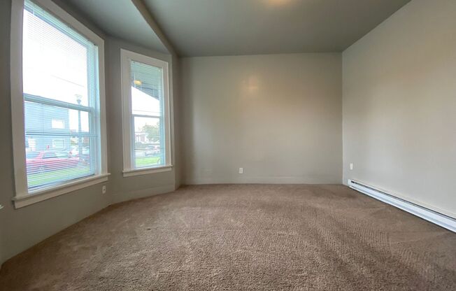 1 bed, 1 bath, 700 sqft, $1,255, Unit Apt I