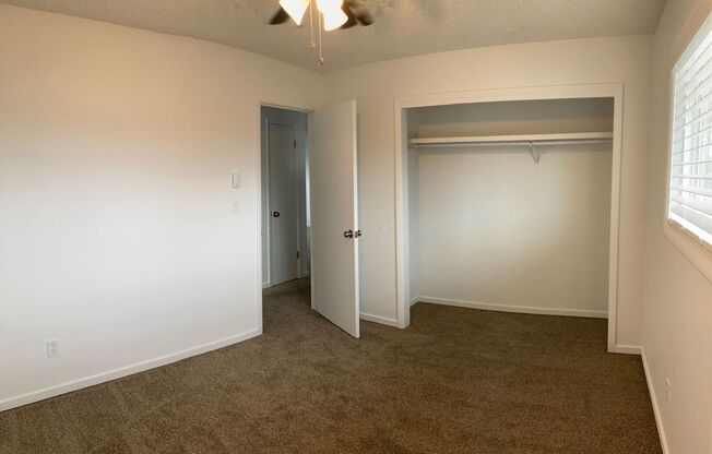 2 beds, 1 bath, $1,150, Unit 309 NW 8th Ave