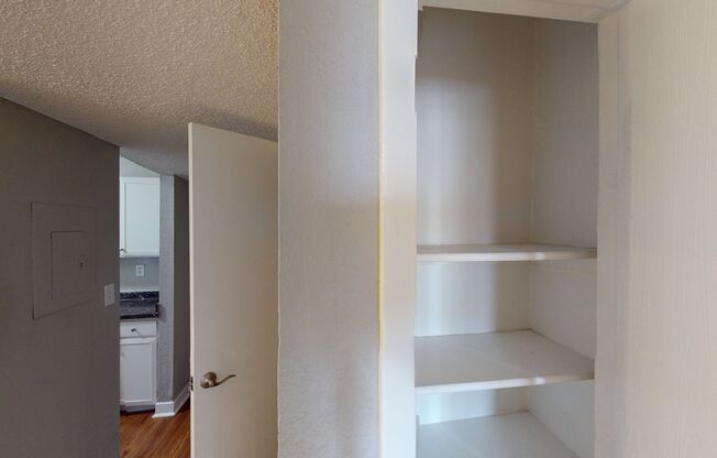 2 beds, 2 baths, 1,052 sqft, $1,495, Unit 1945 Peoria St #106