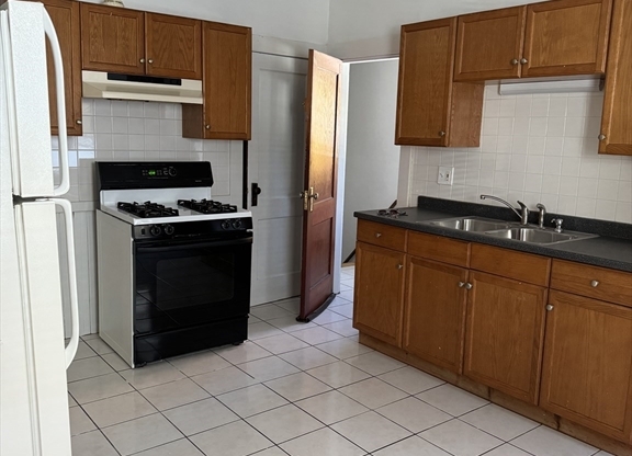 2 beds, 1 bath, 1,450 sqft, $2,998, Unit 2