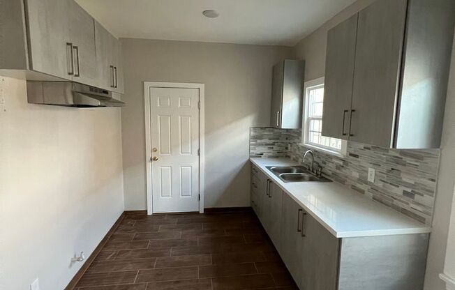 1 bed, 1 bath, $2,400