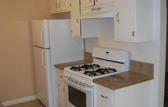 1 bed, 1 bath, $2,195, Unit 137