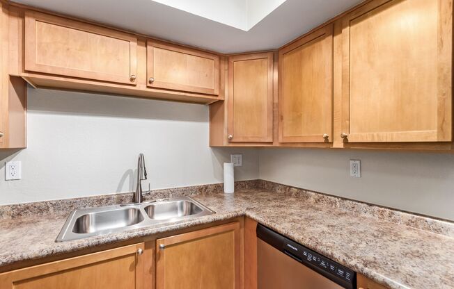 1 bed, 1 bath, $1,495, Unit # 243