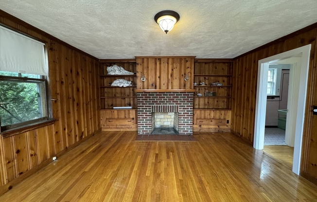 32 SHEPARD ST