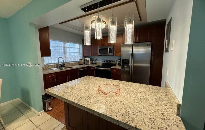 1817 S Ocean Dr