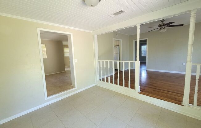 15 Audusson Ave Pensacola, FL 32507 MOVE IN SPECIAL: HALF OFF first full month of rent!!!