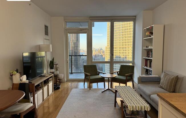 2 beds, 1 bath, $4,996, Unit 2407