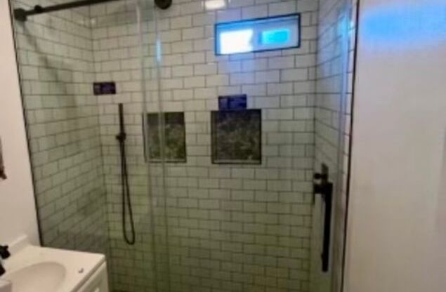 2 beds, 1 bath, 1,000 sqft, $3,040, Unit 1/2