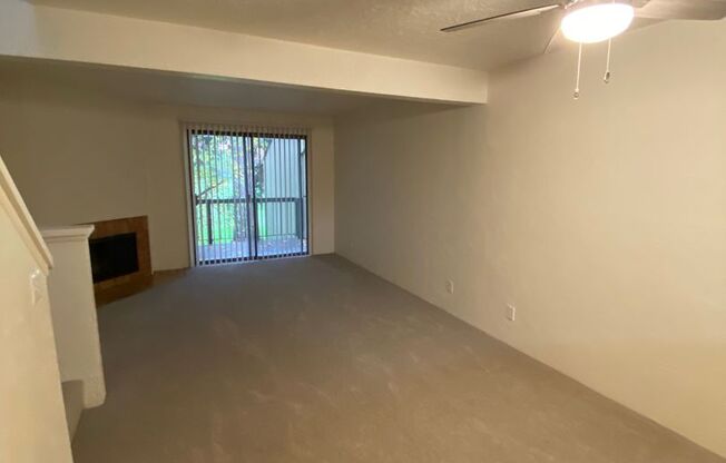 2 beds, 1.5 baths, 1,100 sqft, $1,697, Unit 1810