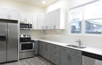 703 S. Ainsworth