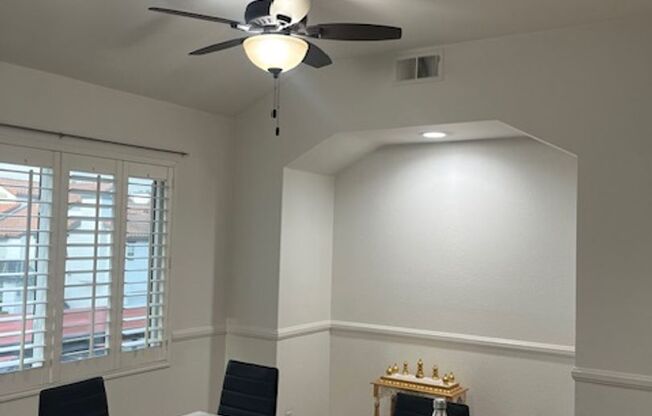 2 beds, 2 baths, $3,150