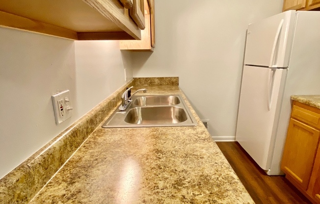 2 beds, 1 bath, 850 sqft, $1,295, Unit 505