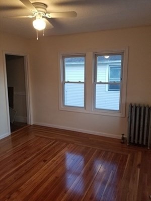 2 beds, 1 bath, 850 sqft, $1,600, Unit 2