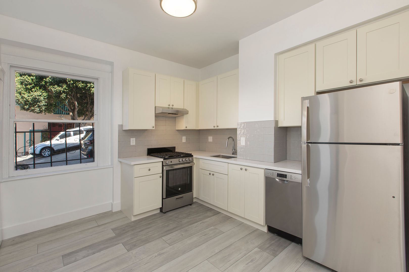 4401-4405 20th Street (932r)