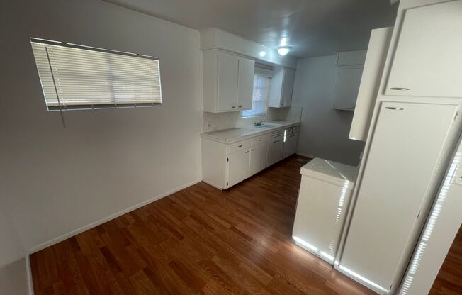 2250 - 2296 Valencia Apartments