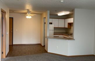 1 bed, 1 bath, 725 sqft, $908, Unit 205S