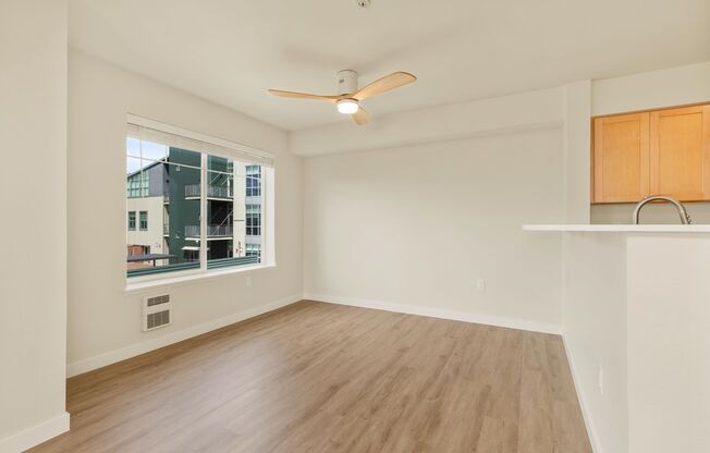2 beds, 2 baths, 1,005 sqft, $2,895, Unit 504