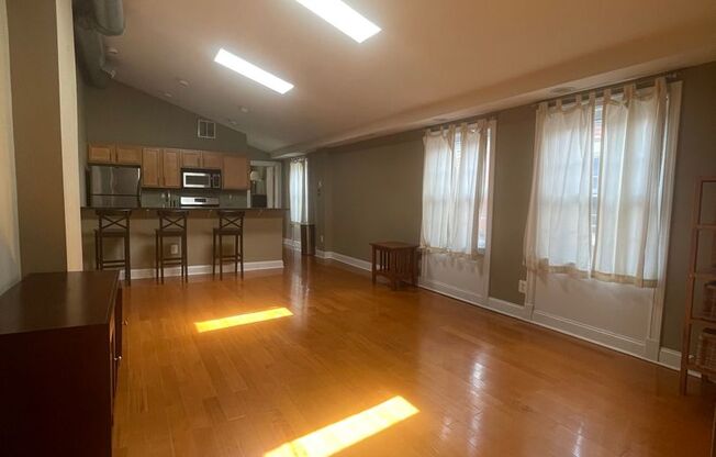Boutique 1 bed, 1 bath Rittenhouse Condo