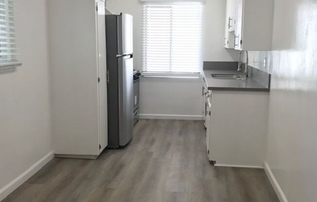 2 beds, 1 bath, 1,000 sqft, $2,550, Unit 09